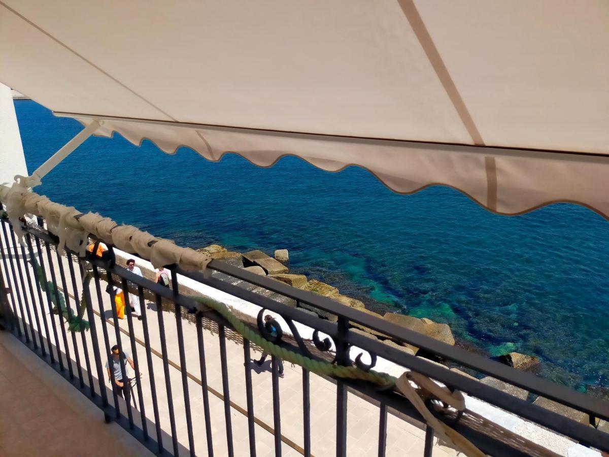 Casa Adriana Fronte Mare Διαμέρισμα Monopoli Εξωτερικό φωτογραφία