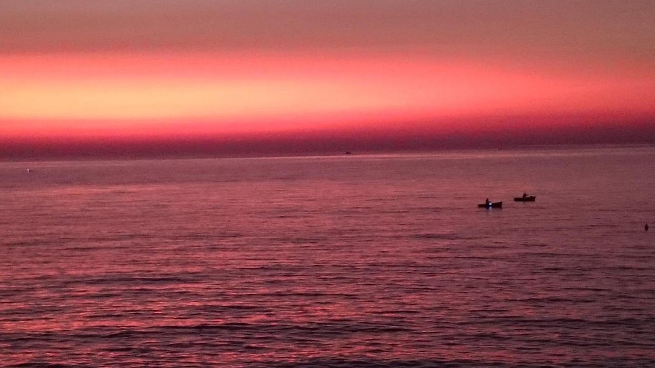 Casa Adriana Fronte Mare Διαμέρισμα Monopoli Δωμάτιο φωτογραφία